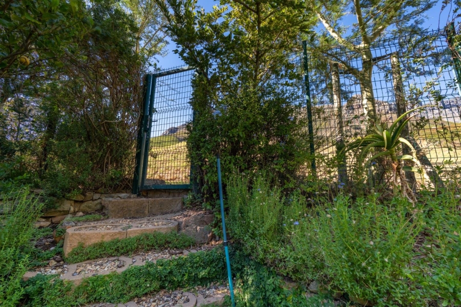 3 Bedroom Property for Sale in Vredehoek Western Cape